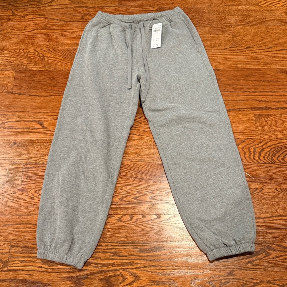 Hollister NWT grey sweatpants size XXS